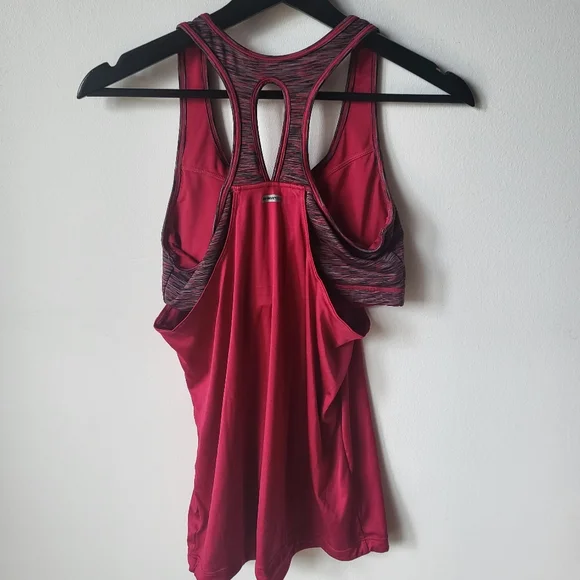 Sports top - Picture 4 of 5